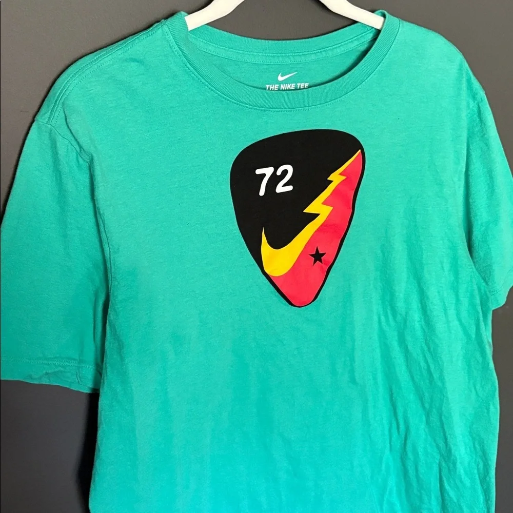 Nike medium green 72 Tee with Bold Graphic
